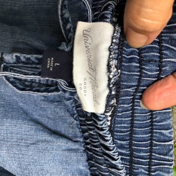 Universal Thread Chambray Blue Lyocell Drawstring Shorts Large - Picture 2 of 4